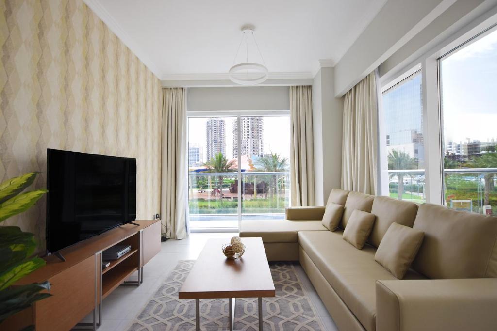 Jumeirah Village Circle Apartment | KeyHost - Regent Court JVC - K170