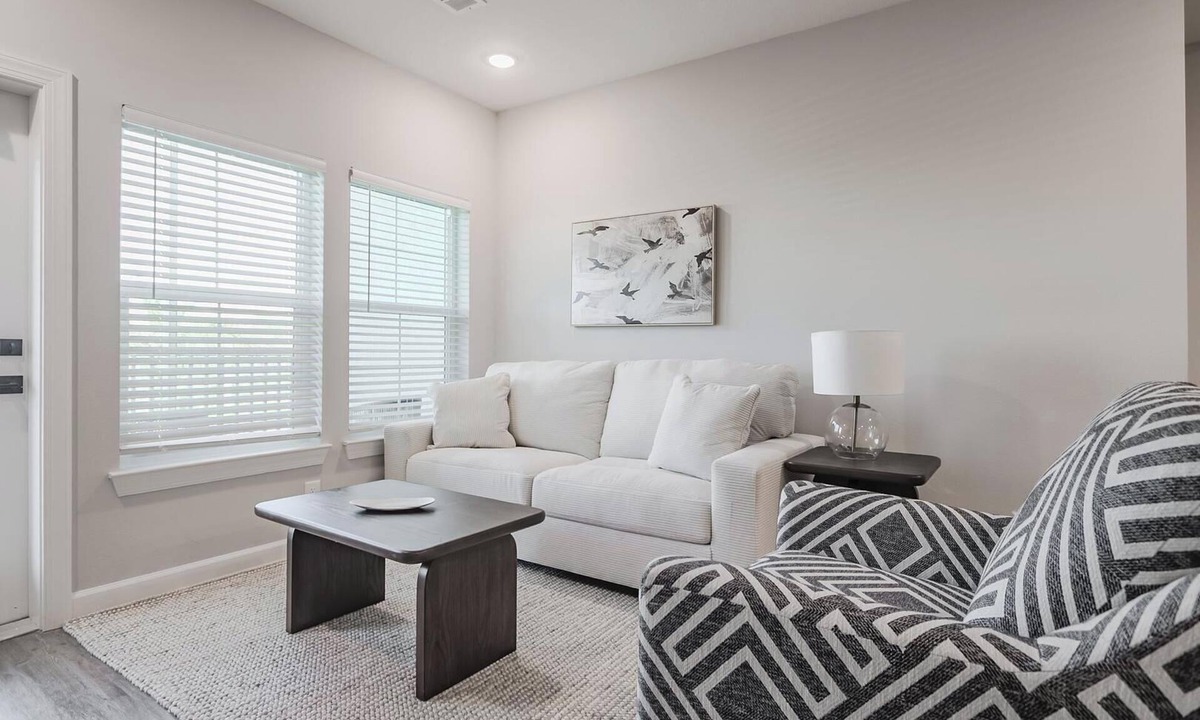 Fort Myers Apartment | Landing | Chic 2BD, Pool