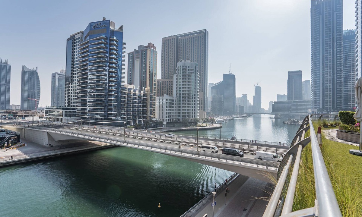 Dubai Marina Apartment | Lavishing Full Marina View Apt Near The Beach
