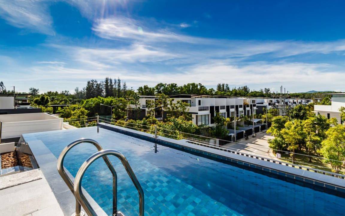 Bang Tao Villa | LP101 - Private rooftop pool villa in Laguna for 9 people, near restaurants and shops