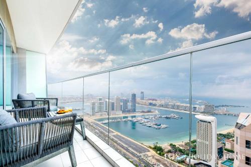 Dubai Marina Apartment | LUX - Lavish Suite with Full Palm Jumeirah View 2