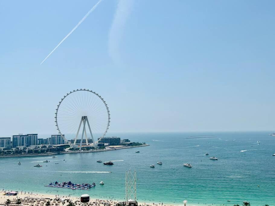 Jumeira 3 Apartment | Luxury Apartment 2 Mins Walk from Sea