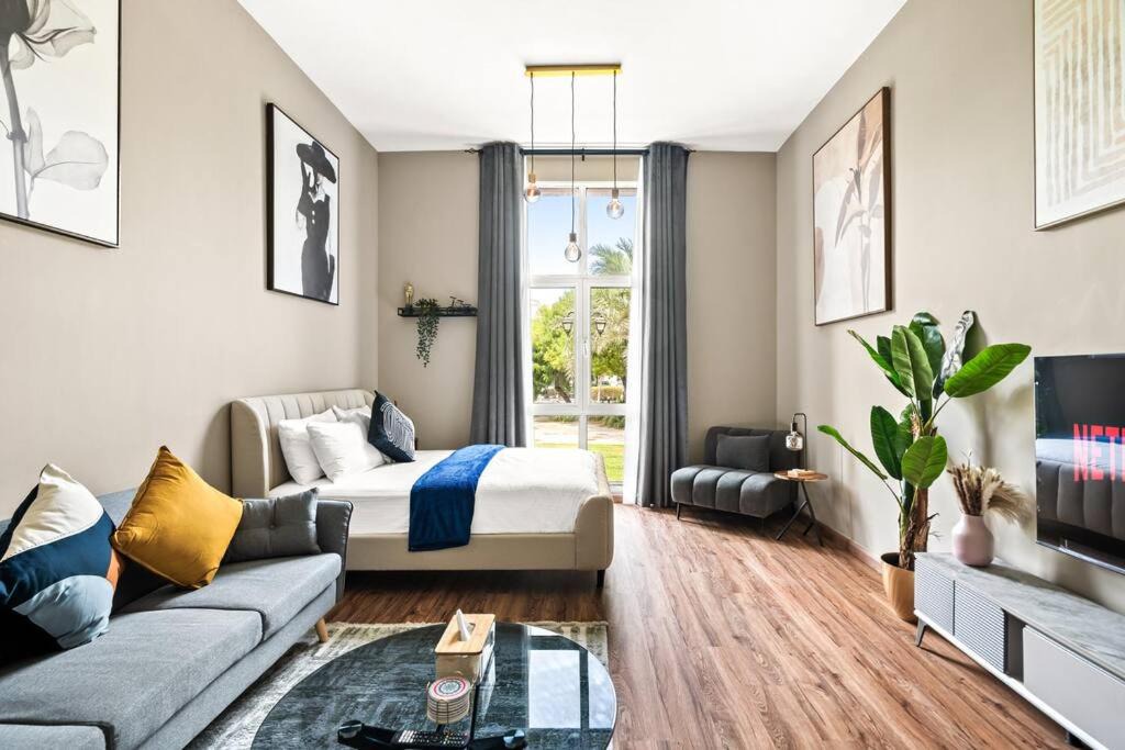Discovery Gardens Apartment | Luxury apartment at Discovery