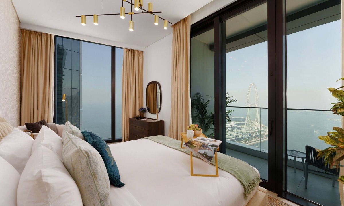 Dubai Marina Apartment | Luxury Living w/Superb Sea Views in Address JBR