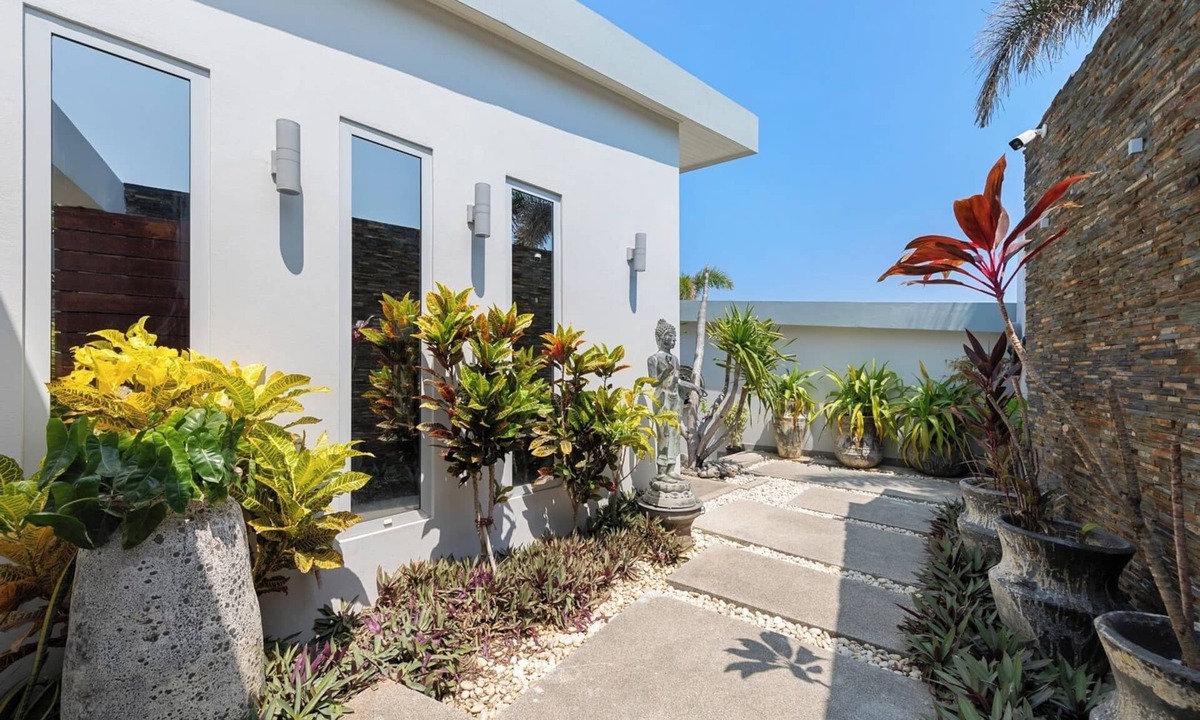 Plai Laem Villa | Luxury Villa with Private Beach Access