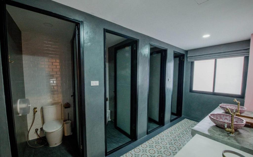 Hat Yai Hostel | Lynlan Hostel & Cafe