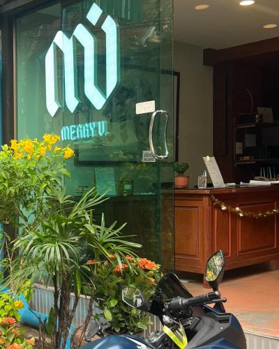 Chana Songkhram House | Merry V Guesthouse
