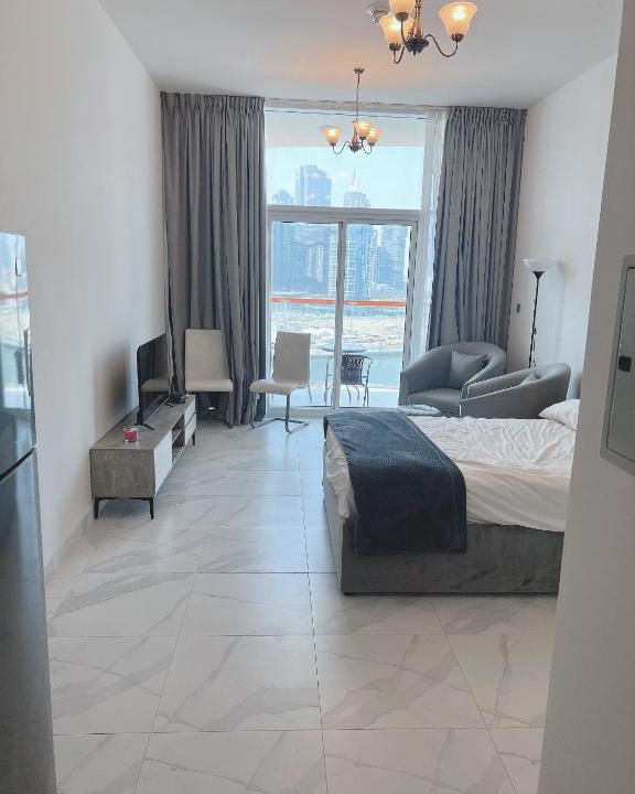 Bur Dubai Apartment | MILLENNIUM BINGHATTI
