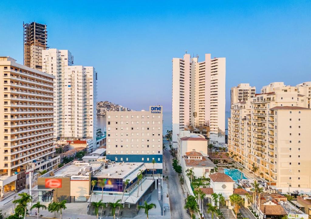 Costa Azul Hotel | One Acapulco Costera