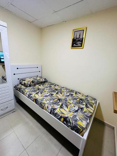 Al Barsha 1 Apartment | Partition in apartment