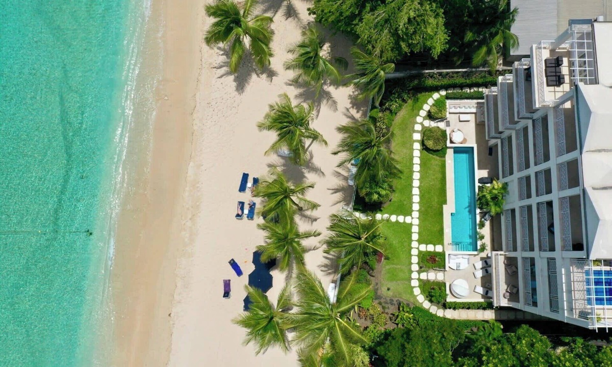 Old Trees Bay Apartment | Please Inquire Before Booking – Luxury Villa