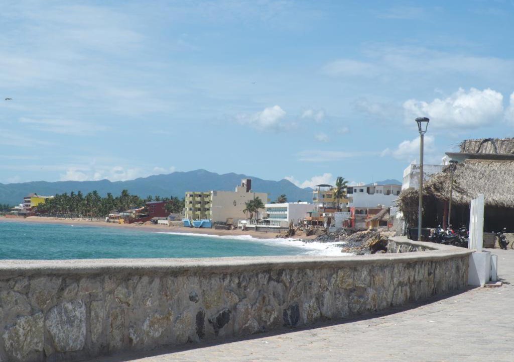 Barra de Navidad Hotel | Posada Casa Chiros