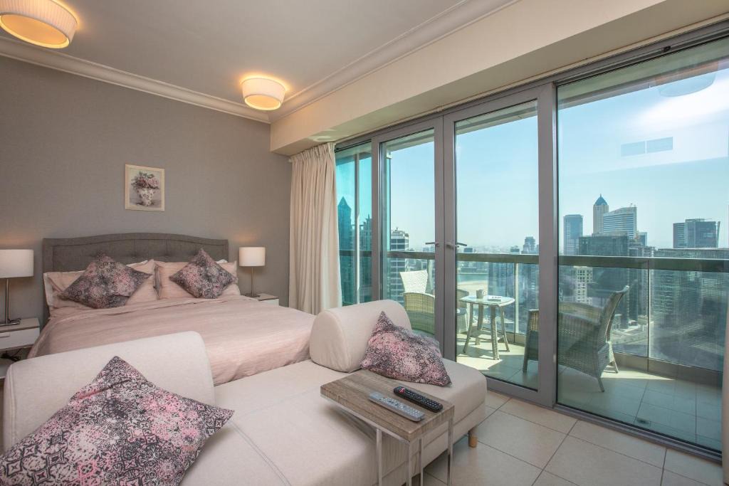 Downtown Dubai Apartment | Prime Retreats - Downtown Dubai