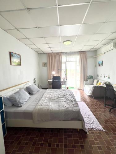 Tha Raeng House | Private 3rd Floor Room