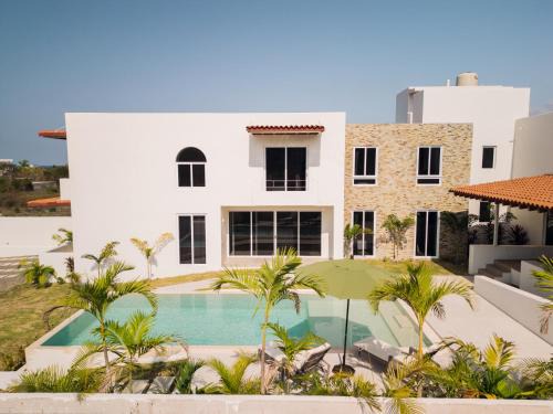 Troncones House | Private Ocean View Retreat with Pool Luxury HOM