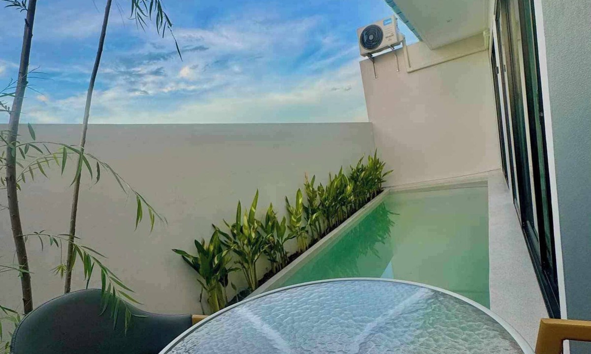 Phetchaburi Hotel | R Resident Resort