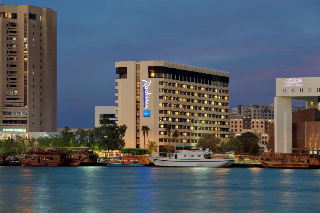 Al Rigga Hotel | Radisson Blu Hotel, Dubai Deira Creek
