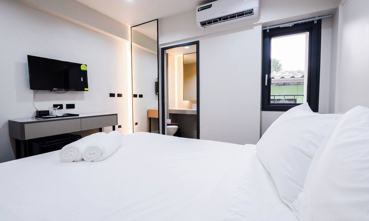 Sanambin Hotel | RESET at DMK