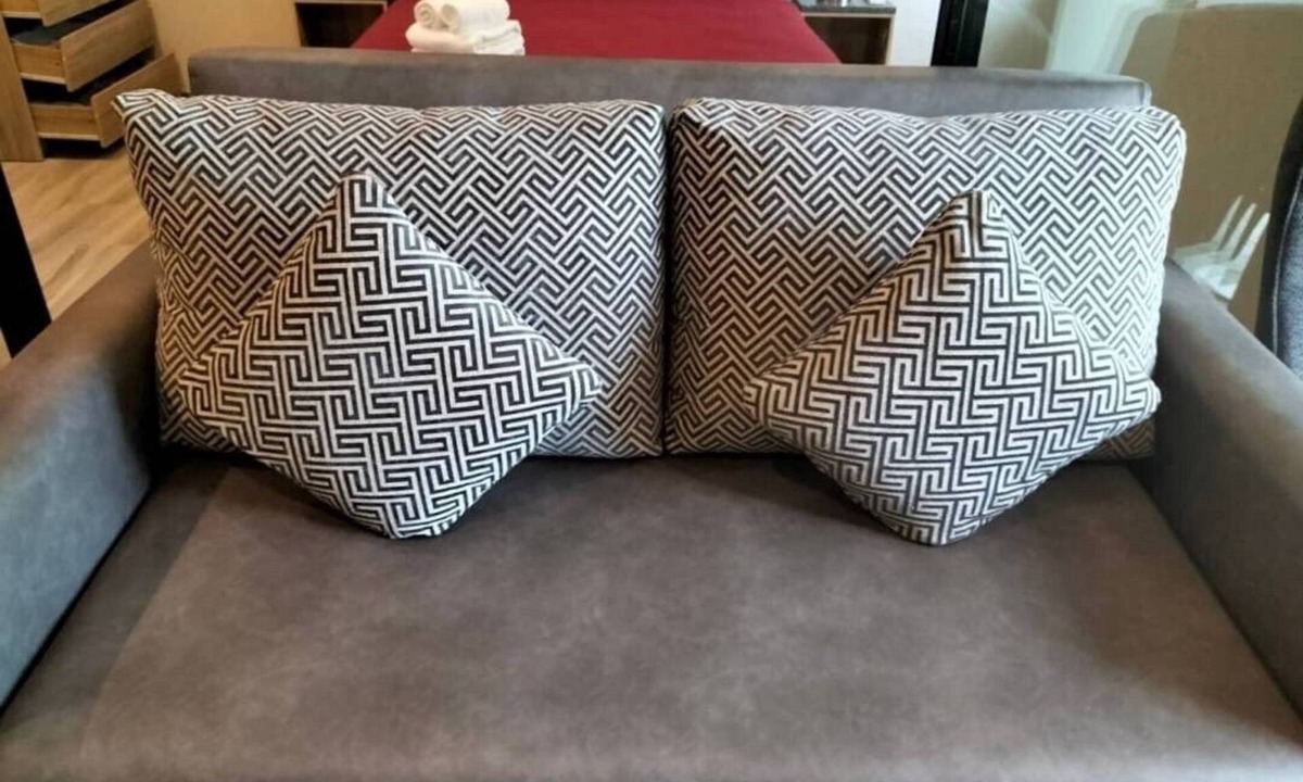 Sa Khu Condo | Romantic quiet complex/Condo 5 minutes from airport and beach