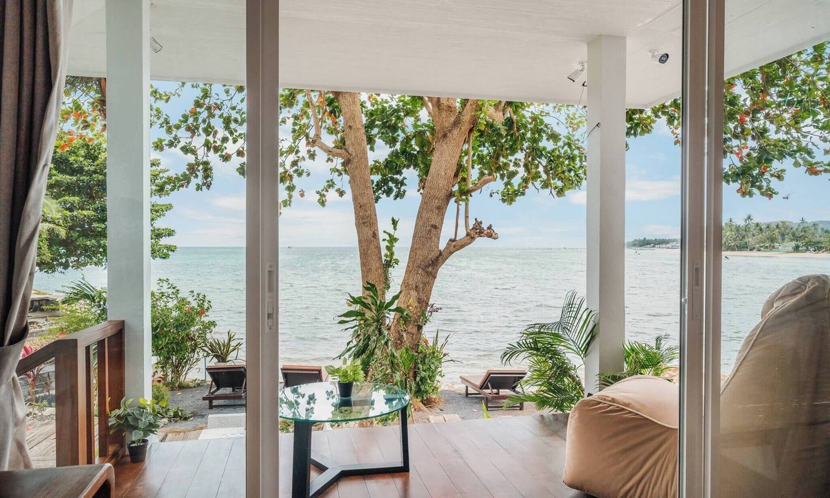 Maret House | Room-charming Guest Room Retreat in Mare