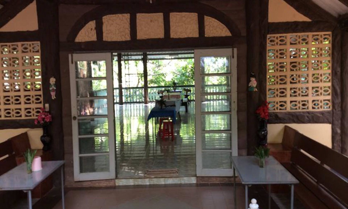 Tha Sao House | Sam's Jungle Guesthouse