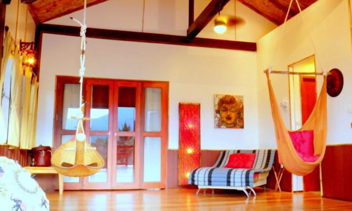 Baan Tai House | Sea View-Tree Top Beach House: 2 minutes to beach, kitchen, authentic design