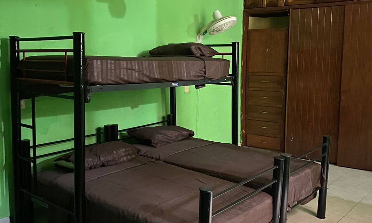 Tequila House | Spacious 4-bedroom house in Tranquil Tequila with WiFi