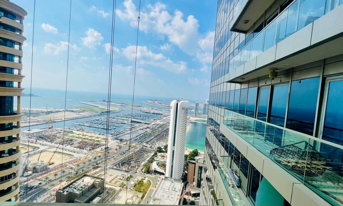 Jumeira 3 Apartment | Spacious apartment with fitness room and WiFi in beautiful Dubai