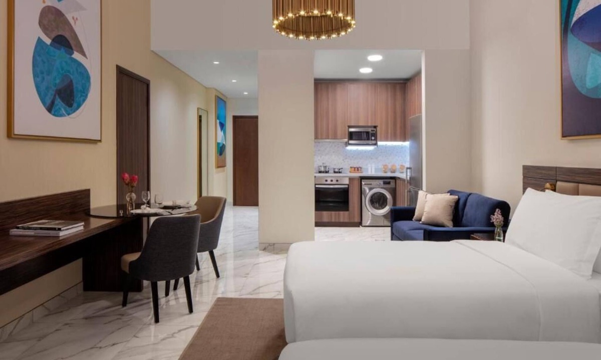 Dubai Media City House | Studio Apartment Near The Media Lounge Palm