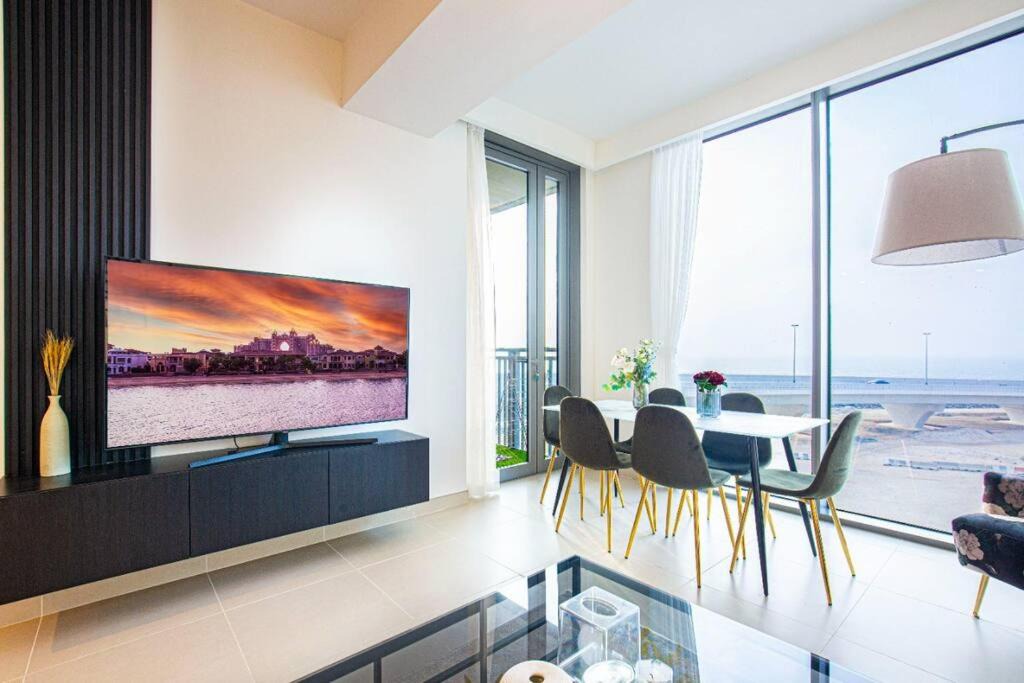 Al Sufouh 2 Apartment | Stylish 1 Bedroom in 5242 with Full Sea View by Ofex