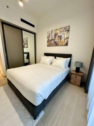 Jumeirah Village Circle Apartment | Stylish 1BR Apartment with Balcony & Cityscape Views in Binghatti Heights