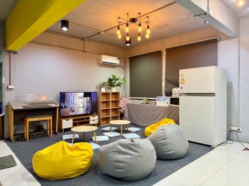Huai Khwang Hostel | Sukhum Huai Khwang Guest House