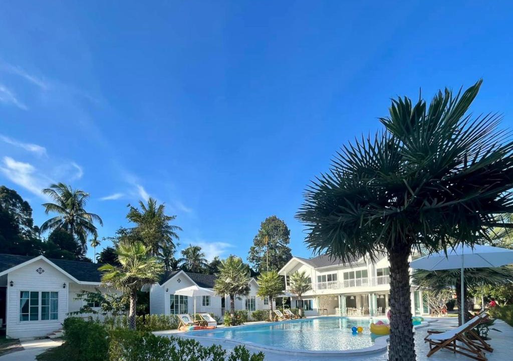 Chumphon Hostel | Thirty Tree Garden House
