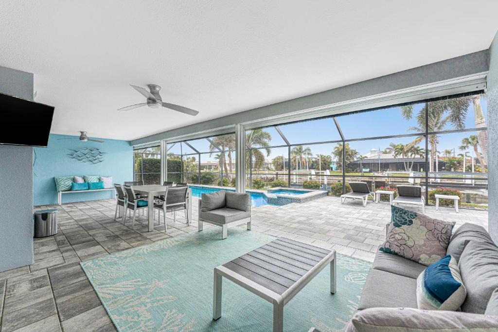 Punta Gorda Villa | Tranquility Waterfront Villa with Pool & Dock
