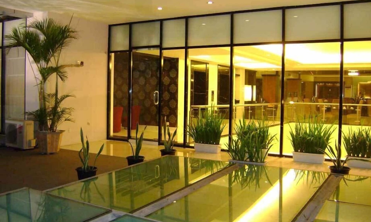 Pinaesaan Hotel | Travello Manado