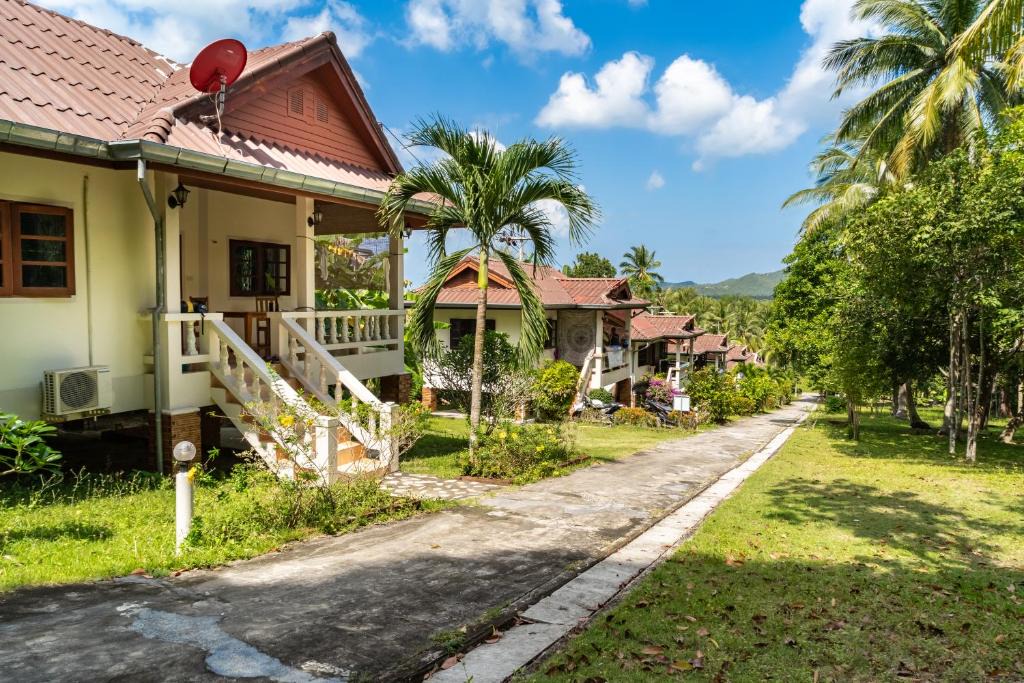 Wok Tum House | Tropical Home Koh Phangan