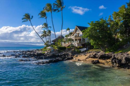 Napili House | Turtle Cove home