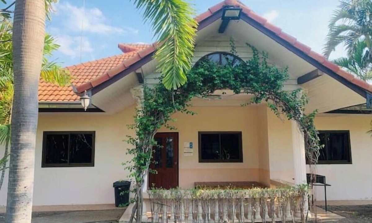 Si Racha Villa | Two Fifty Nine Resort 259 รีสอร์ต 2br 2bath & the other 3br 2bath
