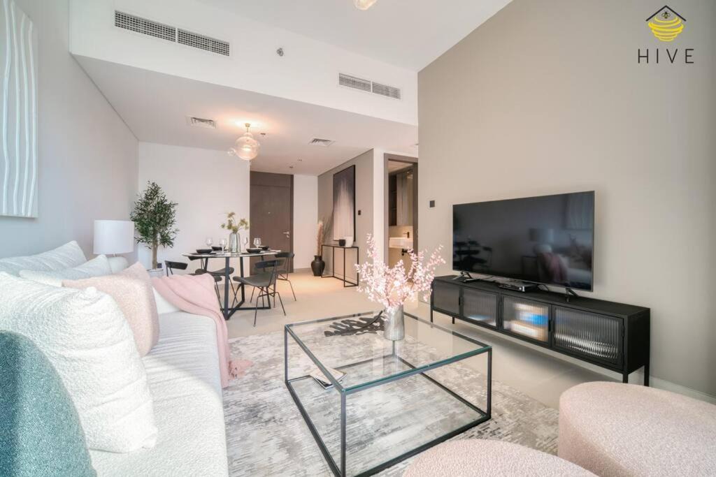 Barsha Heights Apartment | Vibrant 1 Bedroom Apartment in Euro Residences.
