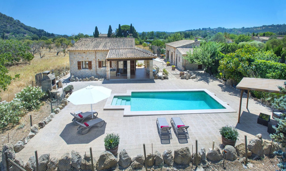 Campanet Villa | VILLA GABELLI - RUSTIC STAY WITH GREAT VIEWS