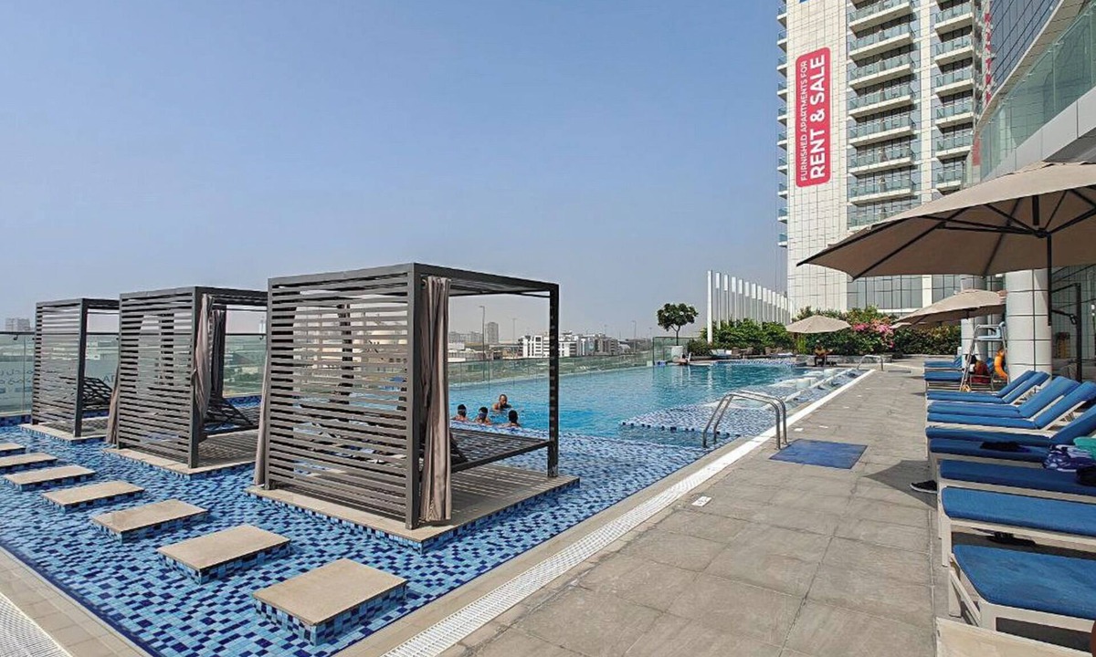 Jumeirah Village Triangle Apartment | Vogue JVT Novotel Balcony Pool & Gym