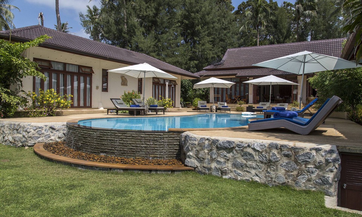 Thong Krut Villa | Wonderful 2BRM Villa with pool & gardens