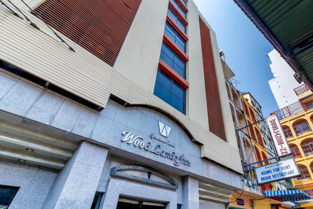 Bang Rak Hotel | Woodlands Place