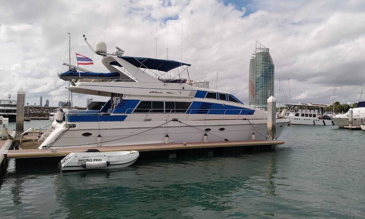 Na Chom Thian Boat Rental | Yacht Charter Nova Princess. Accommodation for up to 8 people