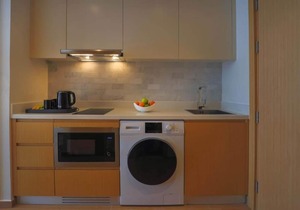 1 Bedroom Apartment Near the Community JVT