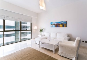 2mins from Mall of the Emirates!