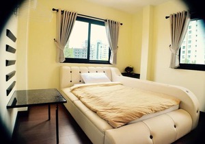4 Bedroom House @skytrain