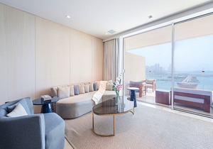 Alluring Sea view FIVE Palm in Dubai