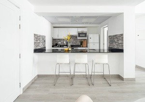 Bright and Stylish 1BR in The Greens!
