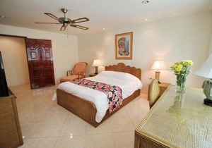 BUTTERFLY GARDEN BOUTIQUE RESIDENCES by Frasier, A Lifestyle Destination Apt and Villas 1 to 3 Bedroom units, 2 Full Bathrooms, Rain shower, Spa bath, Complete kitchen, Staff 24-7,Fast fiber optic WIFI, 55" SMART TV's, Free BBQ,